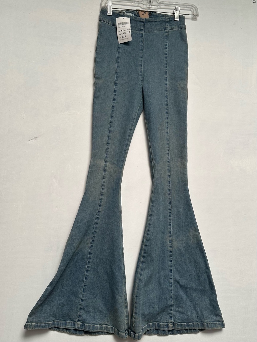 NEW BRANDY MELVILLE ACID WASH HIGH-RISE FLARED BELL BOTTOM STRETCH JEANS SIZE 38